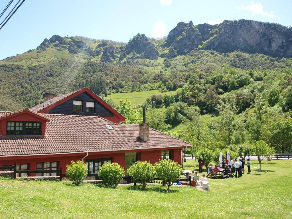 Hotel El Jisu Camaleño Buitenkant foto